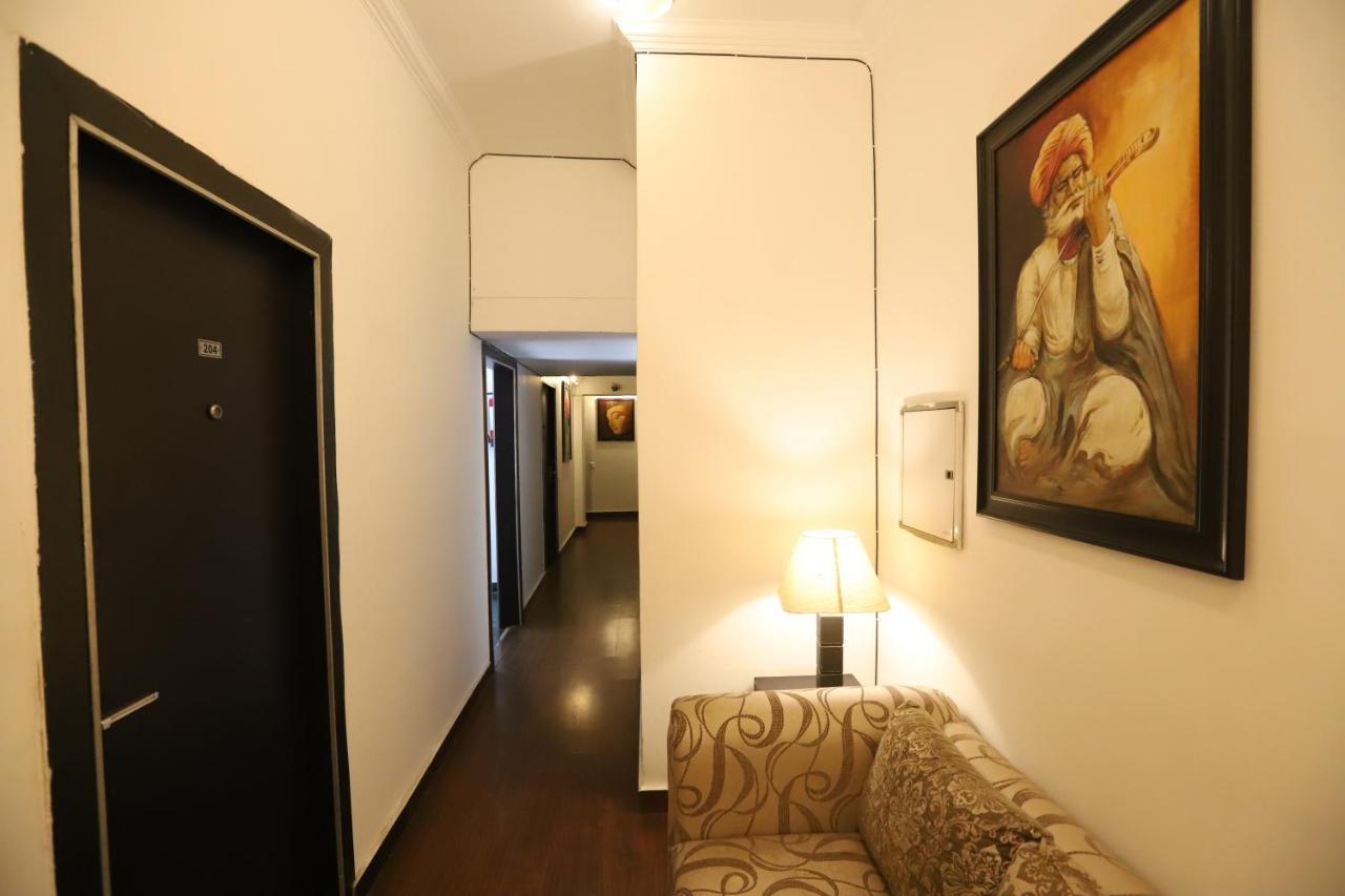 Hotel Capitol Hills - Greater Kailash Delhi Yeni Delhi Dış mekan fotoğraf