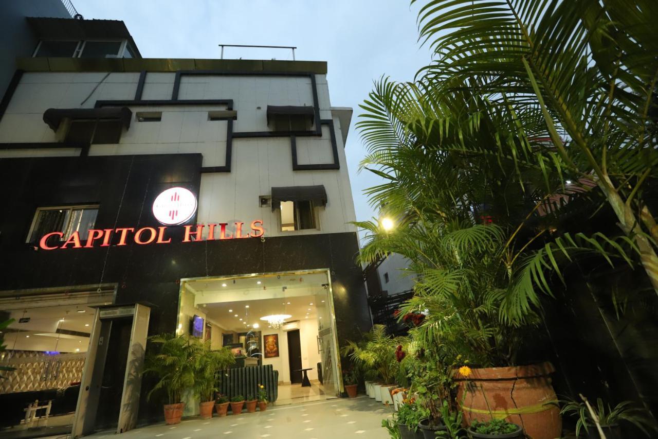 Hotel Capitol Hills - Greater Kailash Delhi Yeni Delhi Dış mekan fotoğraf